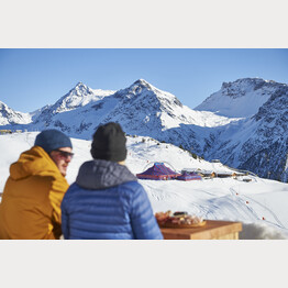 Geniessen am Arosa Humorfestival | © Arosa Tourismus/Nina Hardegger-Mattli