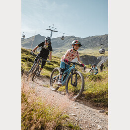 Family Bike Vibes 2021 Arosa | © Arosa Tourismus