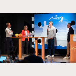 2020-panelsport-pascaljenny-patriciawidmer-henningfritz-daveheiniger.jpg | © Arosa Tourismus / Urs Homberger