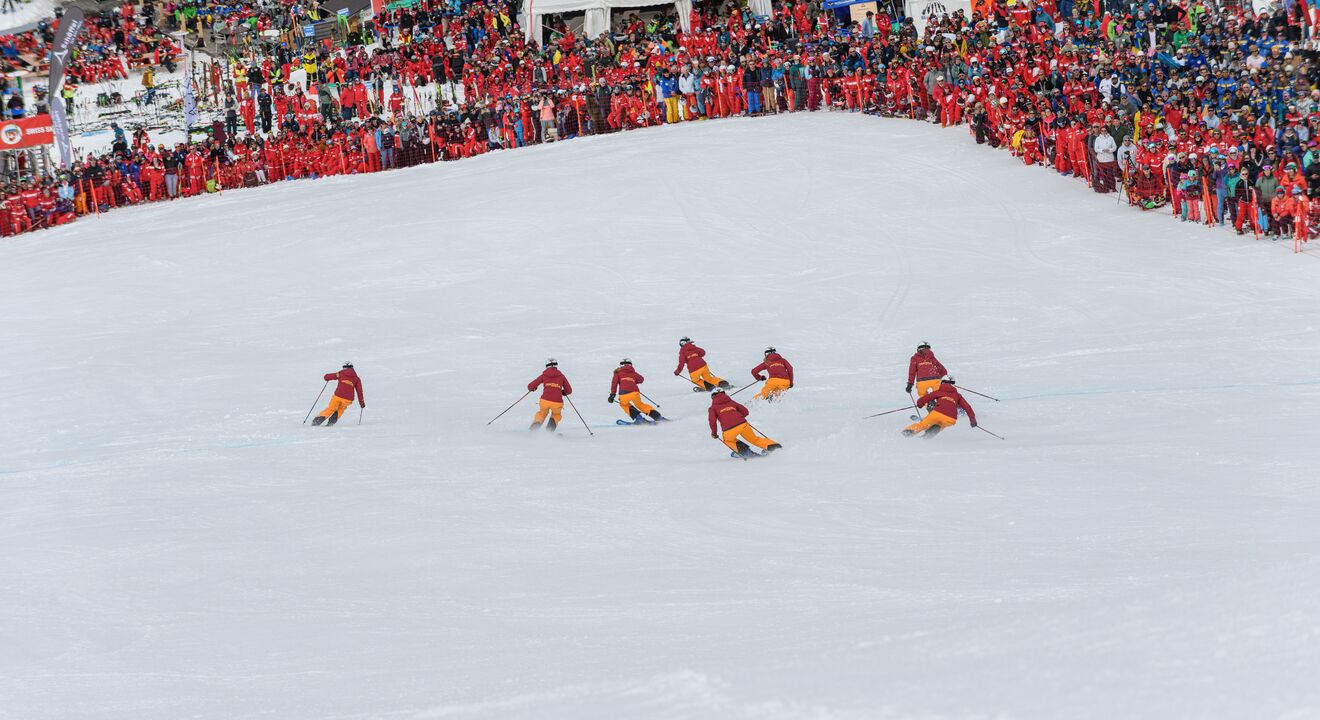 En Berg voll Fründa Swiss Snow Happening 2024