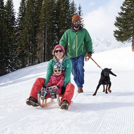 Schlitteln_familiesimmen.jpg | © Arosa Tourismus / Nina Hardegger-Mattli