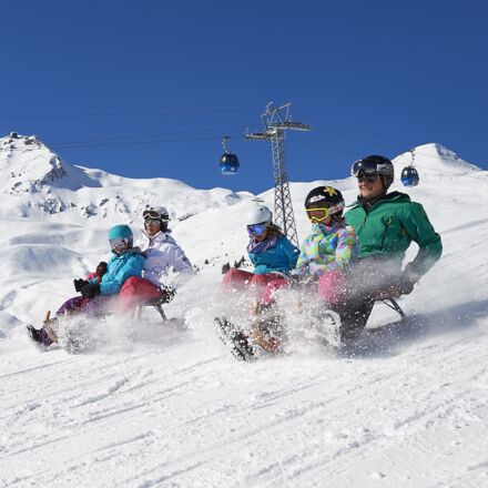 Schlitteln-1.jpg | © Arosa Tourismus / Nina Hardegger-Mattli