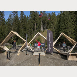 201025_MM_MTB DH SM 2020_Lenzerheide_Podest Elite Frauen.jpg | © Balz Weber