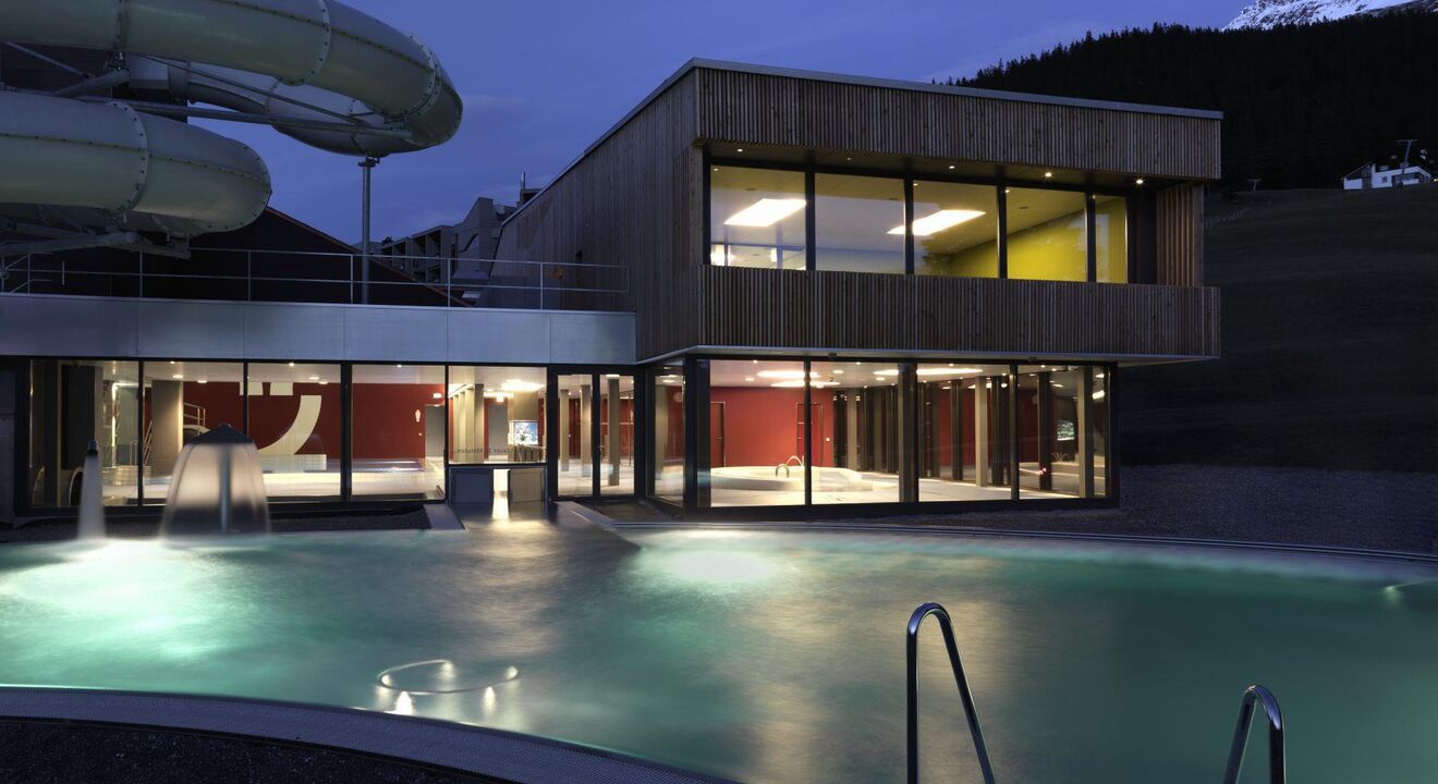 Indoor Swimming Pool Incl Outdoor Pool In Lenzerheide Online Offer