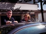 David Bircher und Michael Wernli mit Auto | © Hotel Schweizerhof Lenzerheide