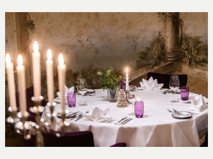 Tisch im Restaurant Giardino in Lenzerheide | © AlpinTrend
