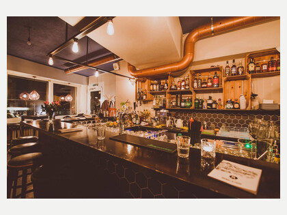 Bar 1