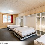 Photo of 5-bed room, shared shower/shared toilet